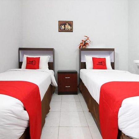 Reddoorz Plus @ Hotel Star 88 Tugu Exteriér fotografie