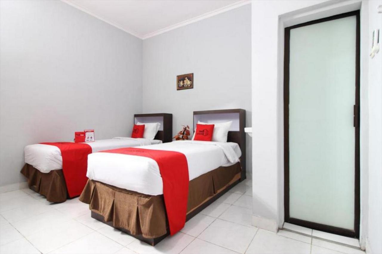 Reddoorz Plus @ Hotel Star 88 Tugu Exteriér fotografie