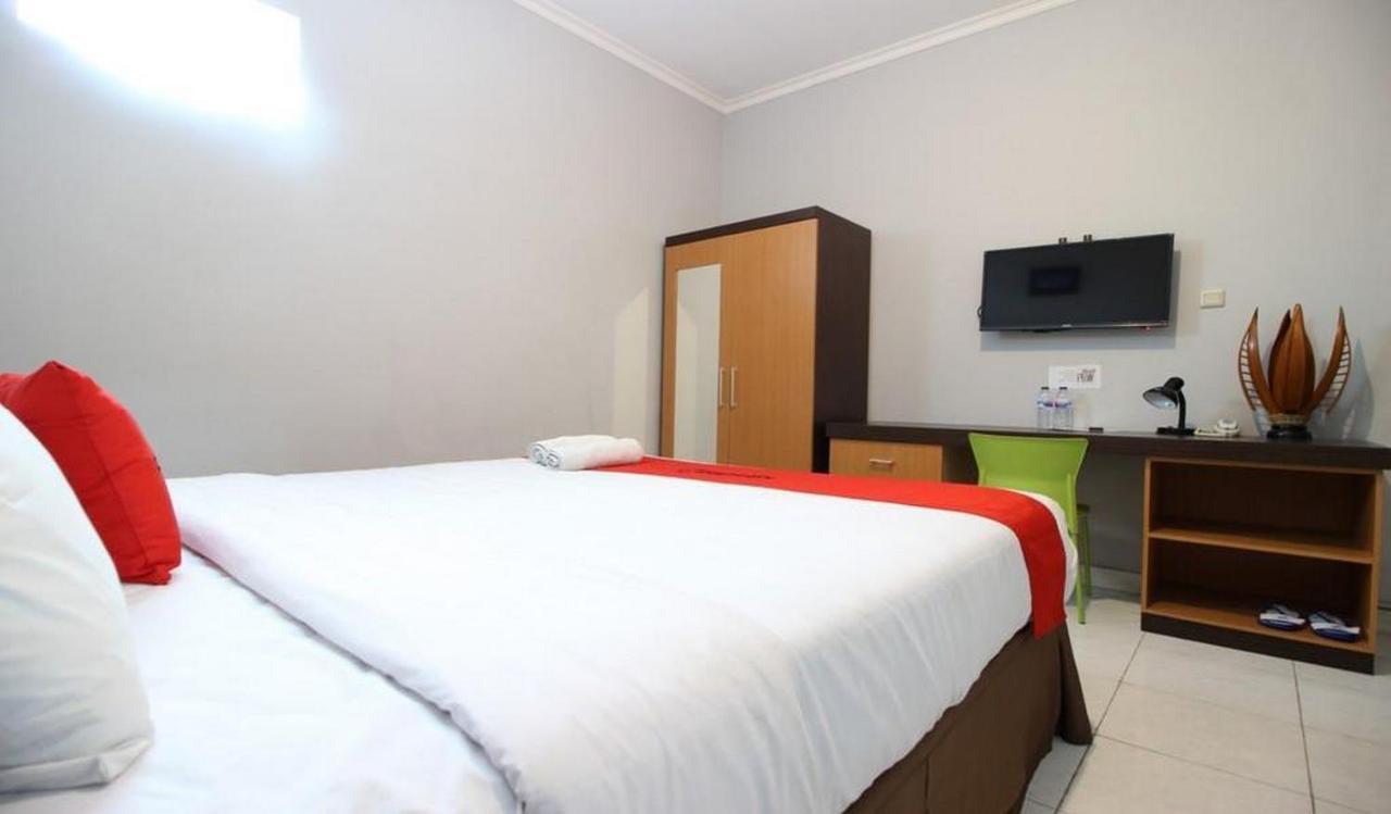 Reddoorz Plus @ Hotel Star 88 Tugu Exteriér fotografie