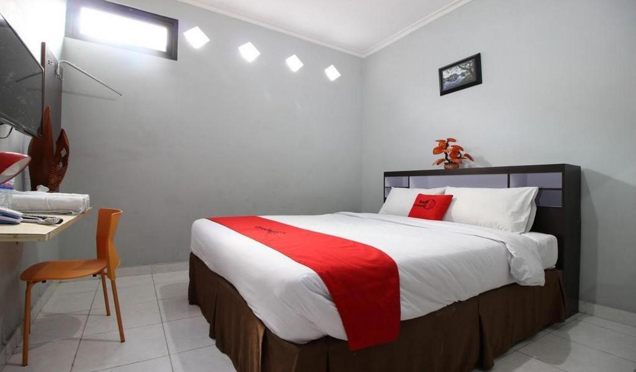 Reddoorz Plus @ Hotel Star 88 Tugu Exteriér fotografie